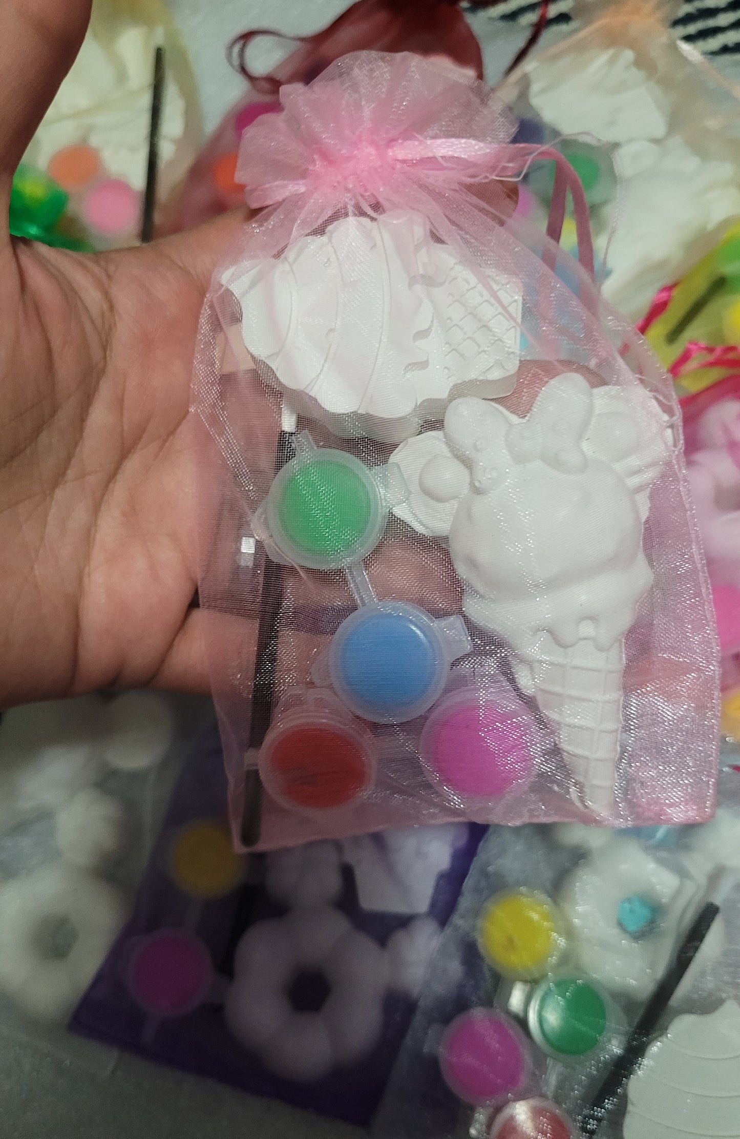 PARTY FAVOURS Mini plaster painting ice cream food Sweet Candy donuts cupcake Plaster Painting party favours favors birthday gifts