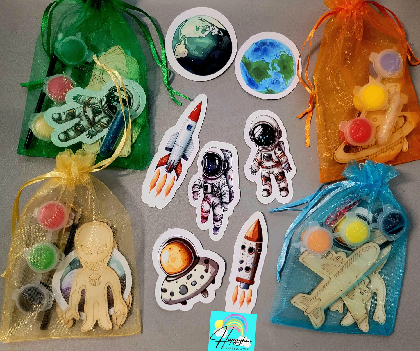Wooden magnet paint kits astronaut space alien