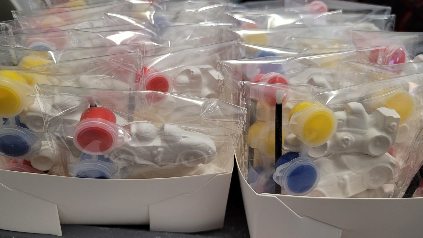 Bulk racing car Mini vehicles Plaster Painting party favours