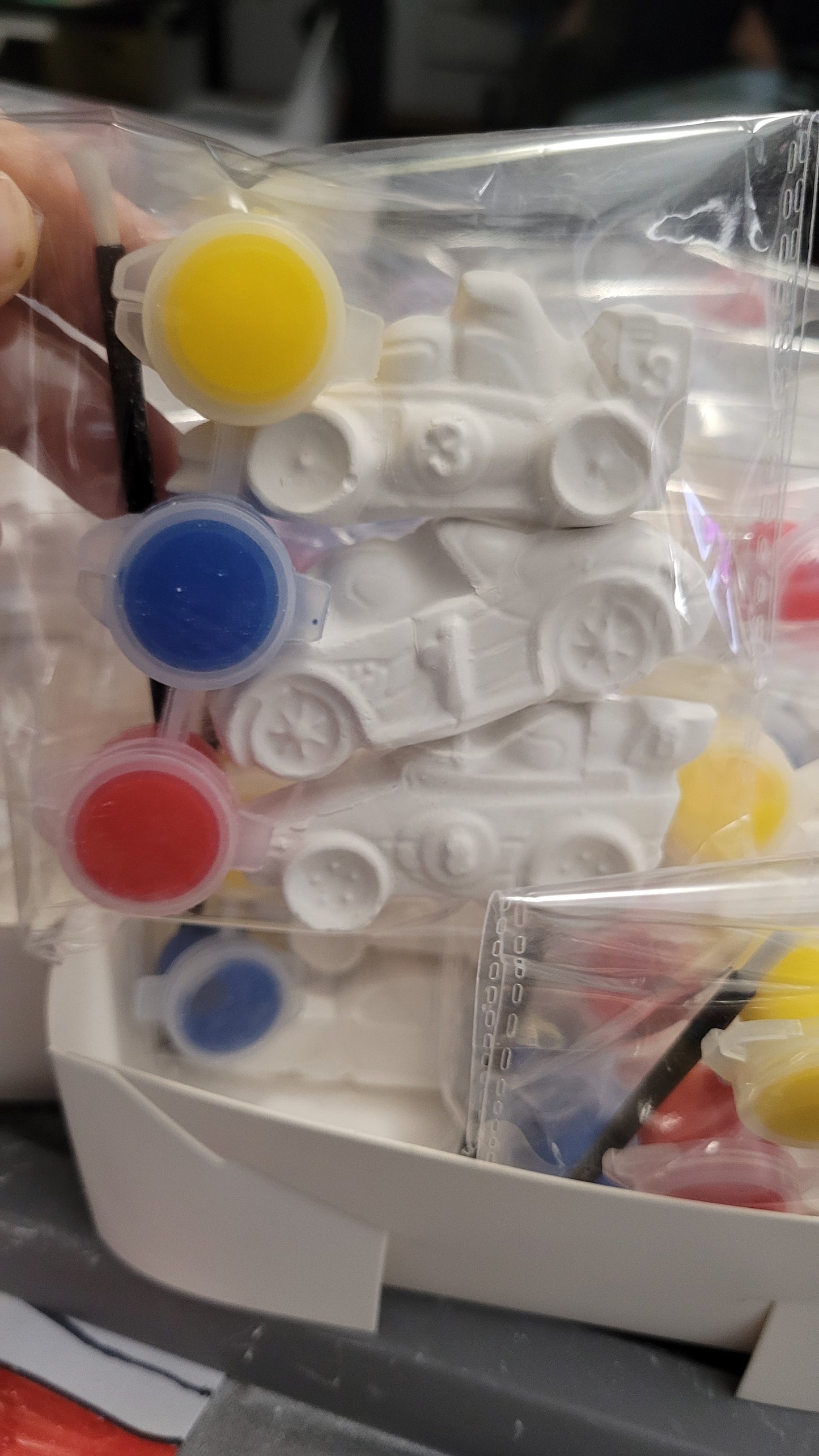 Bulk racing car Mini vehicles Plaster Painting party favours
