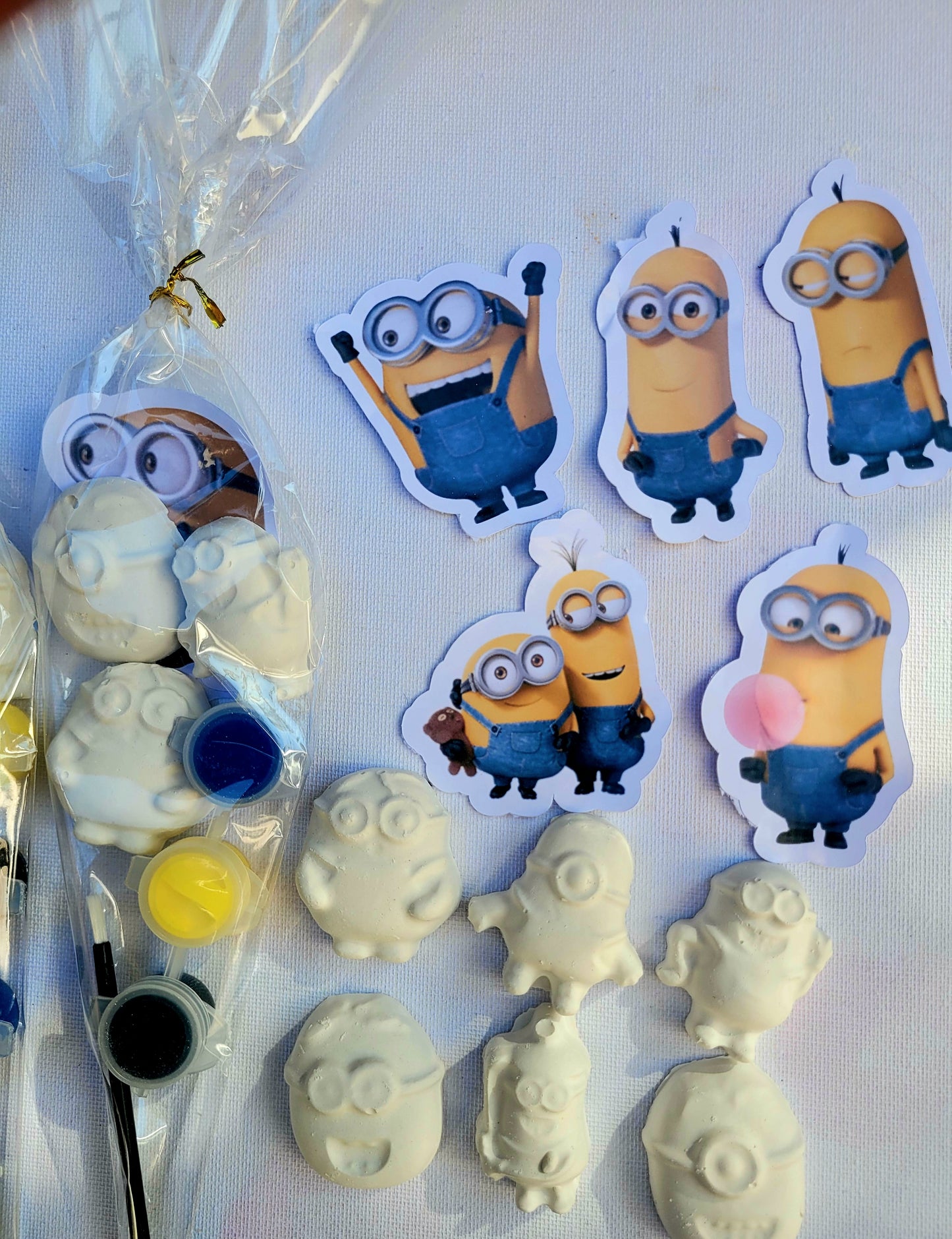 Party favours charcters Cartoons Minions  Plaster Painting  Party favours favors birthday kids yellow