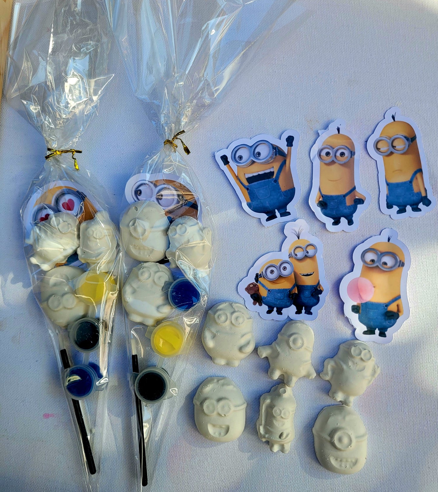 Party favours charcters Cartoons Minions  Plaster Painting  Party favours favors birthday kids yellow