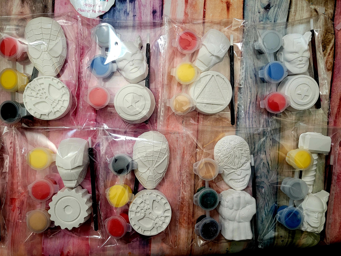 Plaster painting party favours  characters for boy birthday gifts return filling