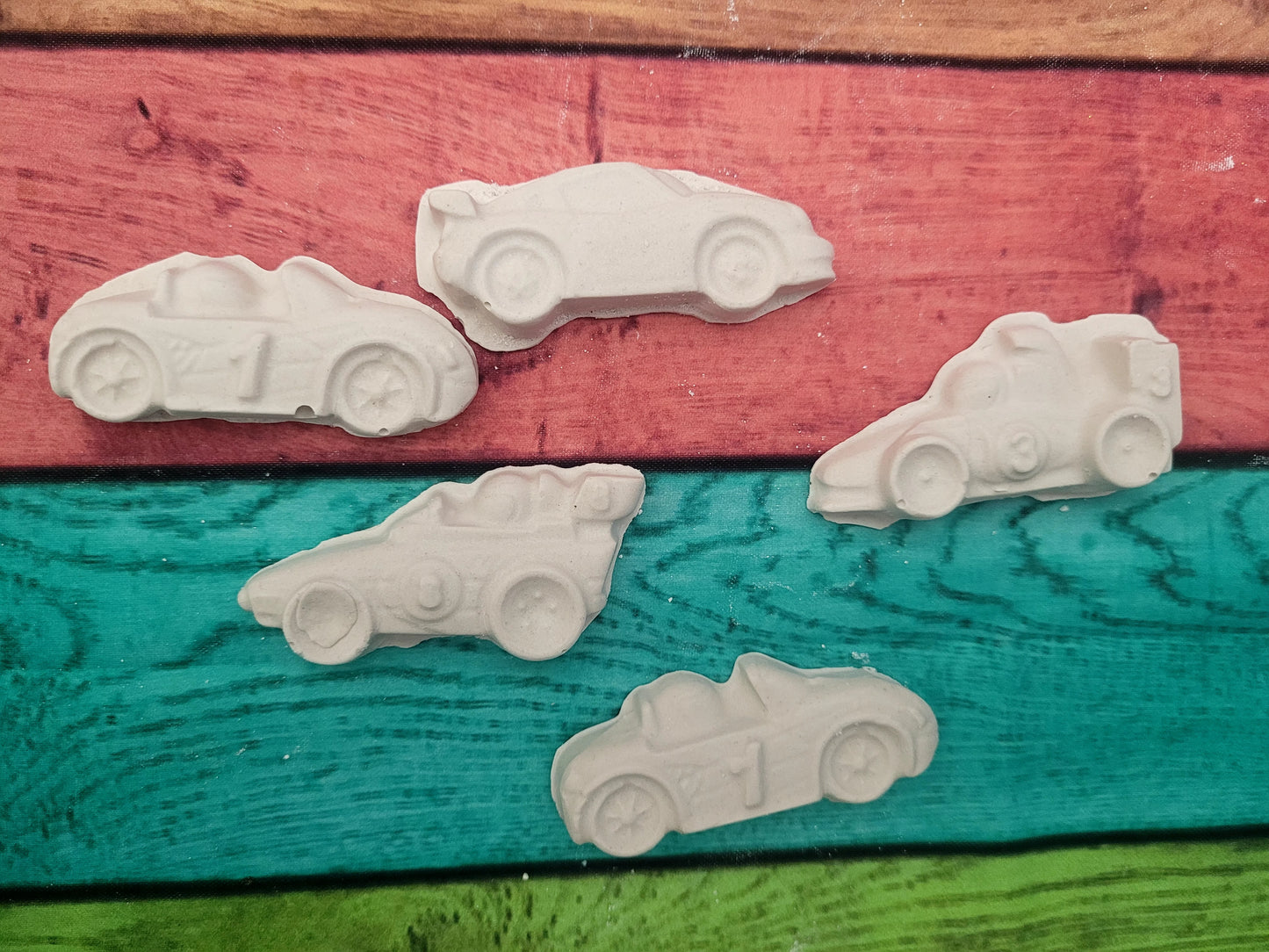 Bulk racing car  Mini vehicles Plaster Painting party favours