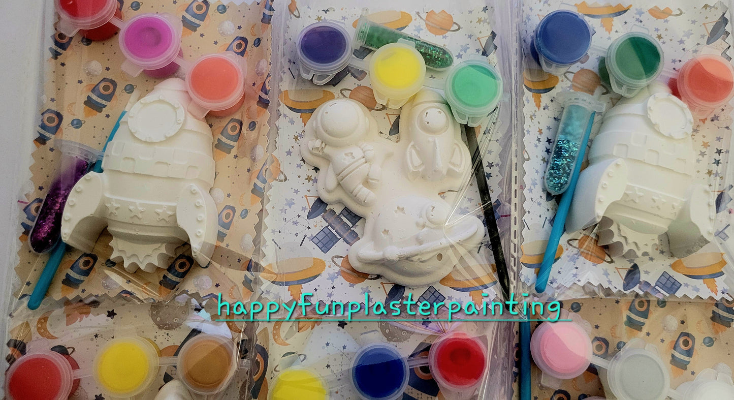 DiY Ready to paint Nasa Astronaut rocket planet Plaster Painting party favour for kids