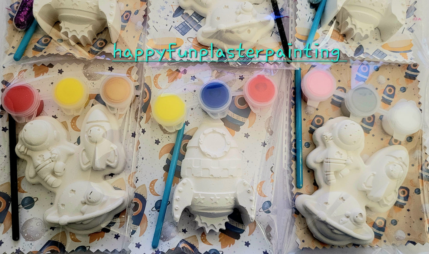 DiY Ready to paint Nasa Astronaut rocket planet Plaster Painting party favour for kids